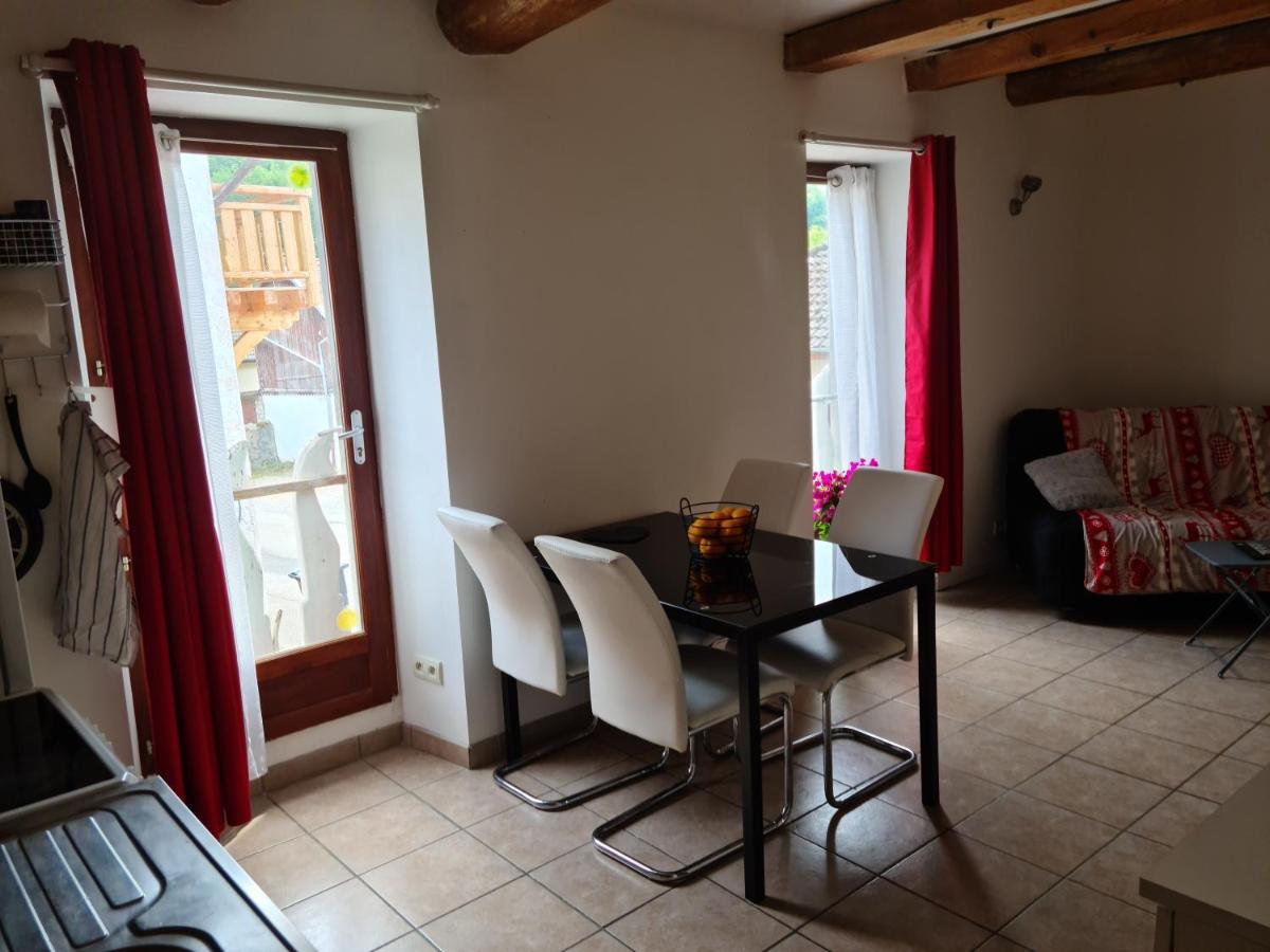 Appartement Route De Cursinges Cervens Exterior photo